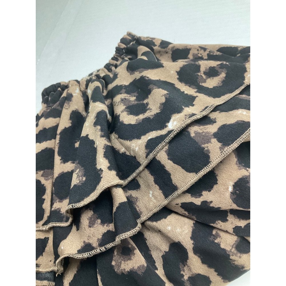 Viv's Women's Size L Off Shoulder Brown Animal Print Flounce Top - Picture 6 of 7